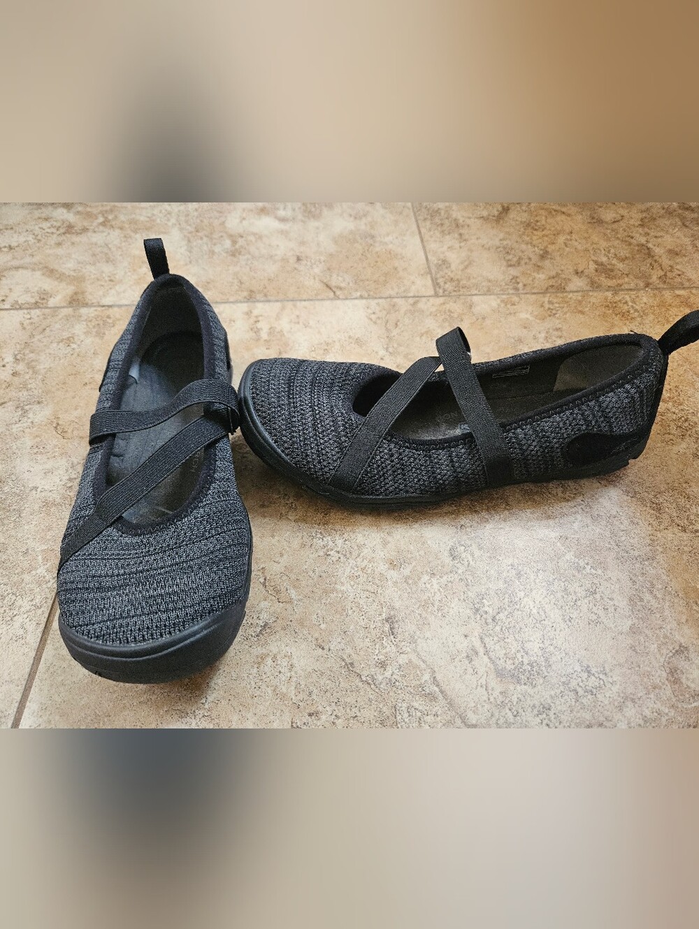Keen Hush Knit Mary Janes Size 9